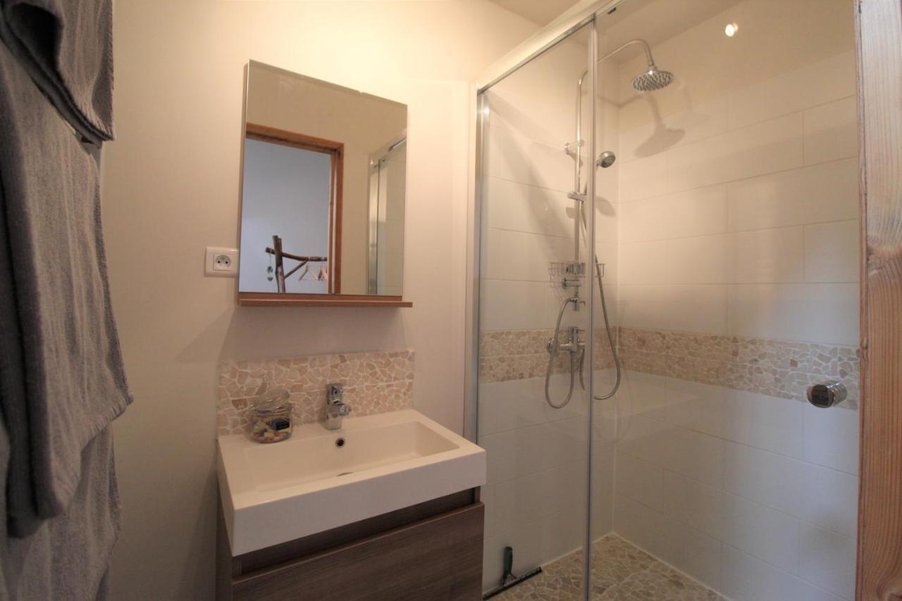 Les 3 C Villa Еме Екстериор снимка